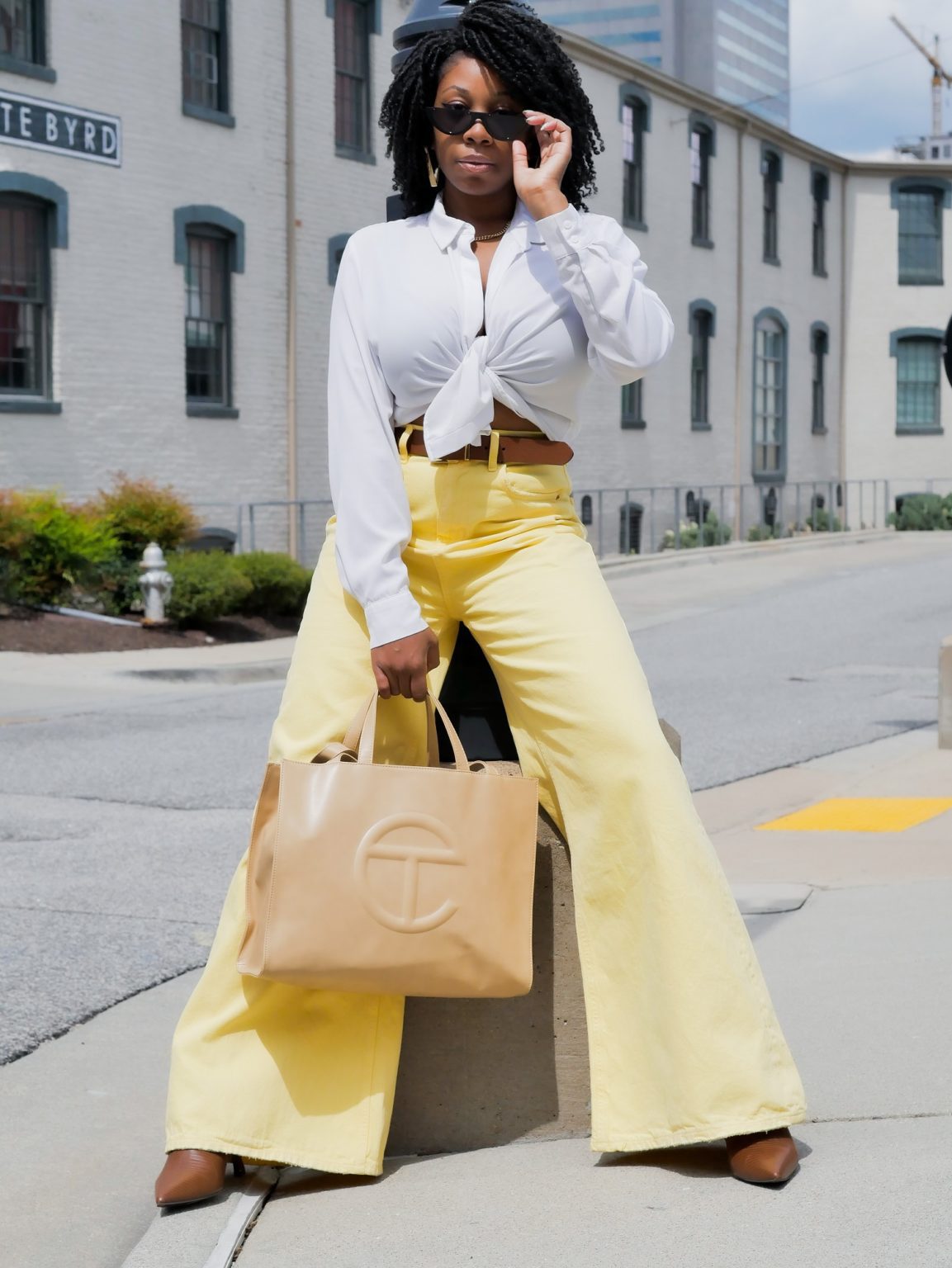 Colorful Wide Leg Jeans & How To Style Them | Instyleversity